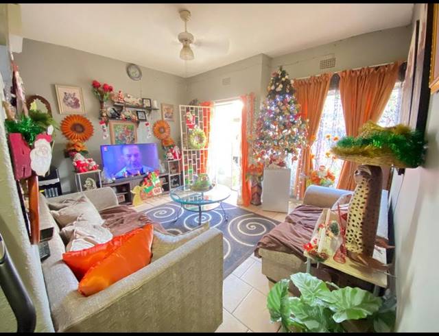 2 BEDROOM APARTMENT FOR SALE IN WITPOORTJIE